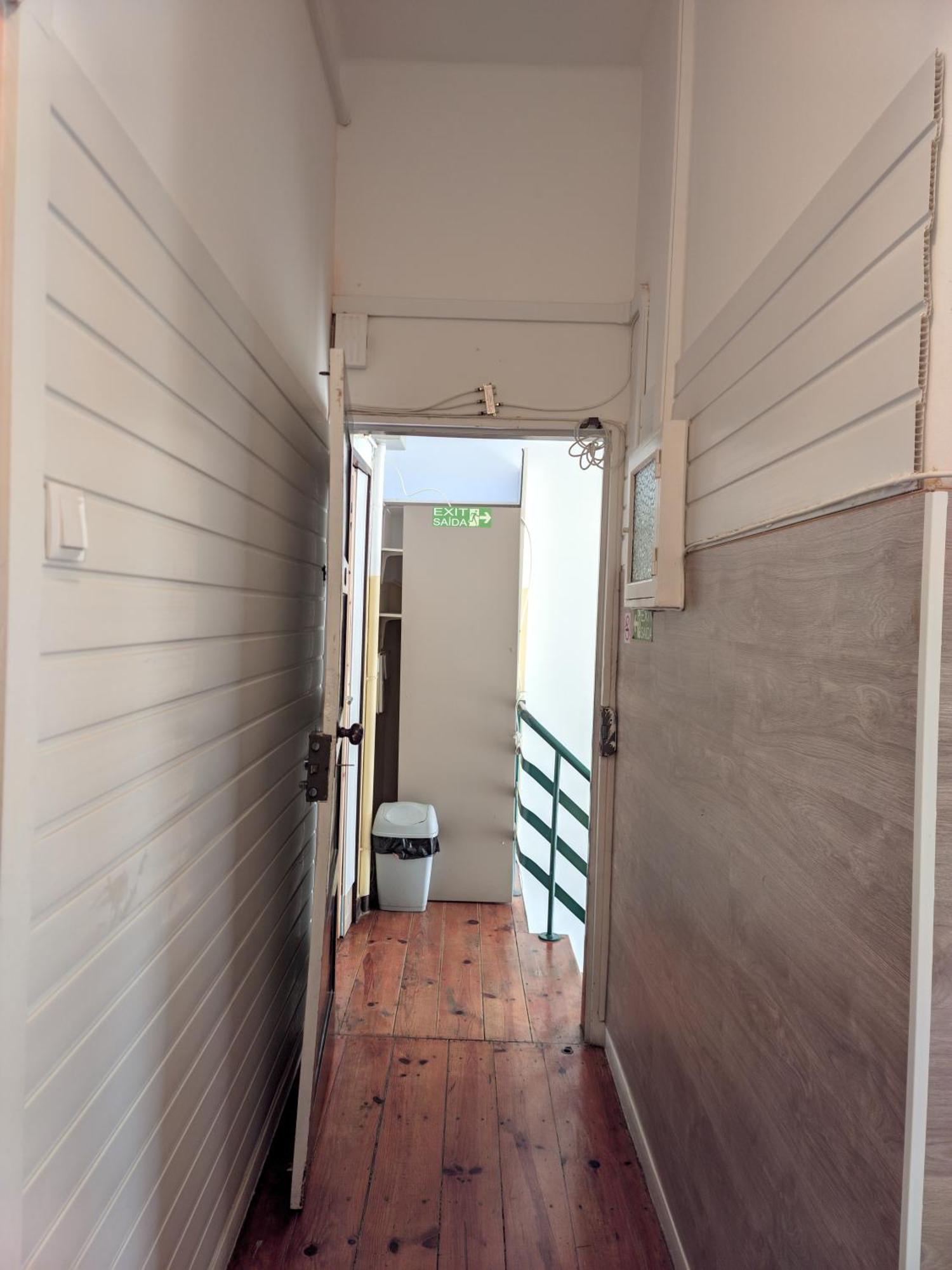 4Sleep Guest House Lisbon Exterior photo