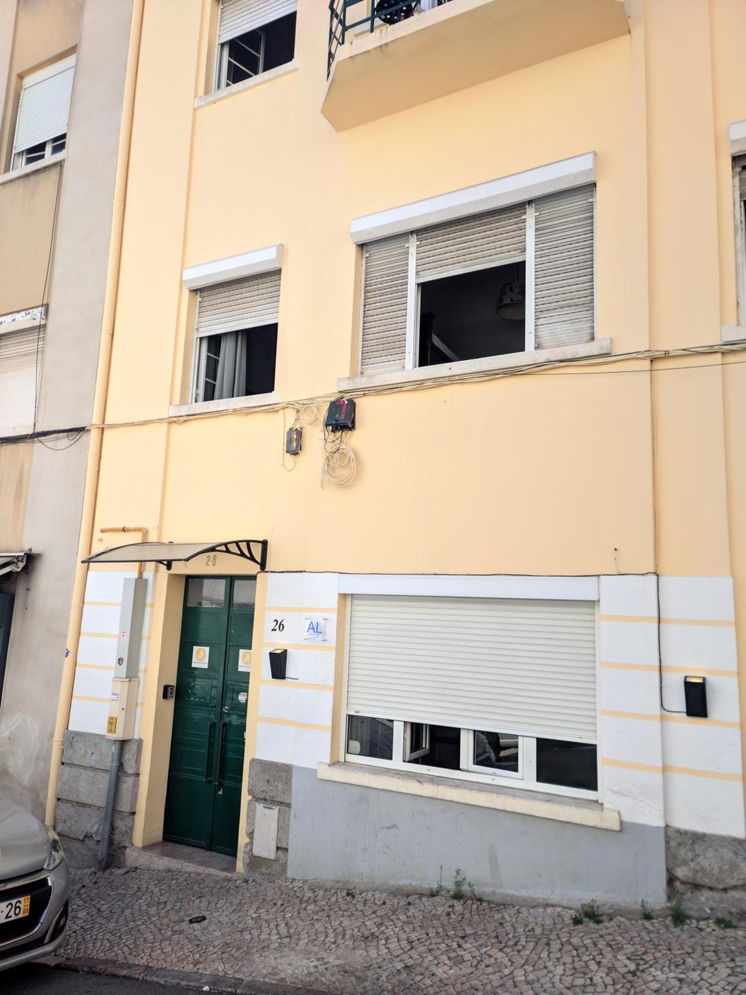 4Sleep Guest House Lisbon Exterior photo